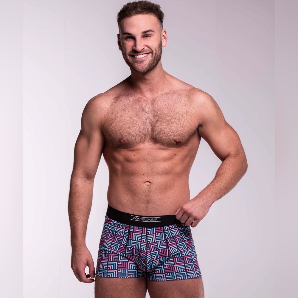 BoxMenswear NWT Feature Fit Medium Techno Boy Boxer Briefs